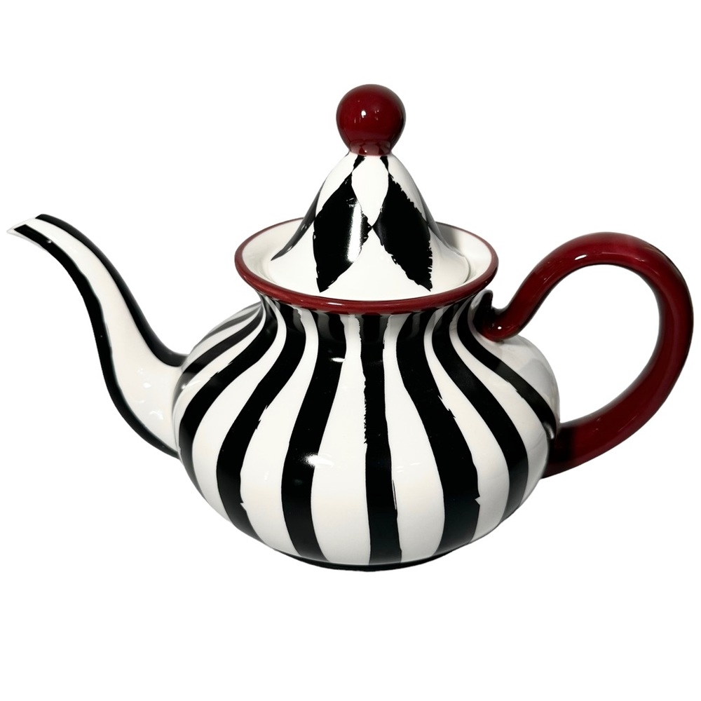 Killstar Teapot 38.7 oz Calagari Ceramic Black White Stripe - Picture 3 of 9